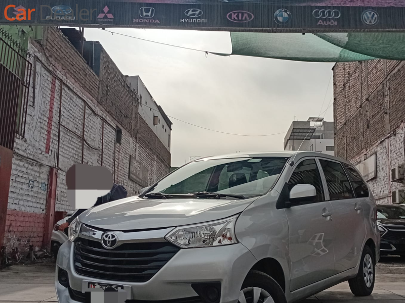 TOYOTA AVANZA 2016