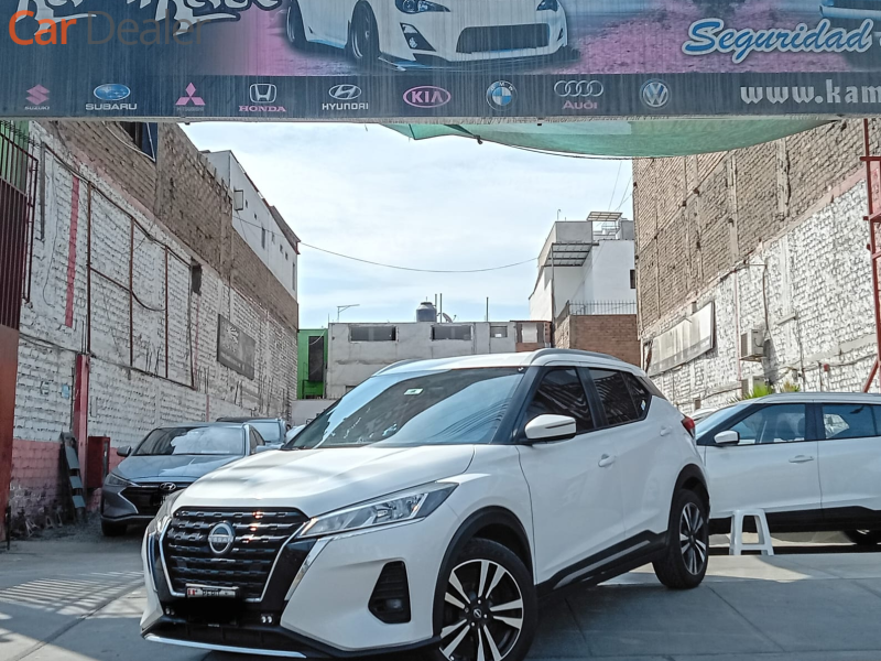 **NISSAN KICKS 2023**