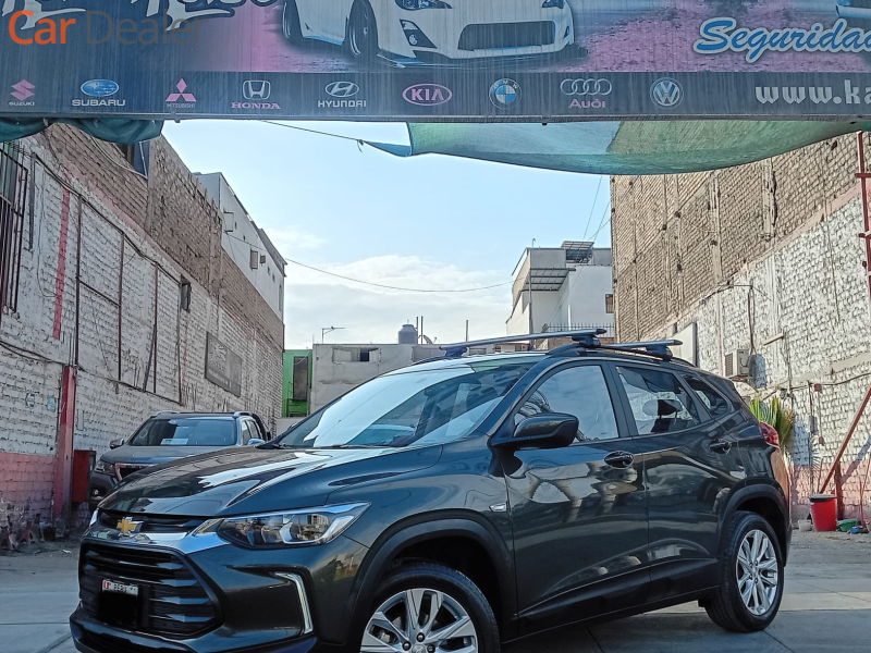 **CHEVROLET TRACKER LTZ**