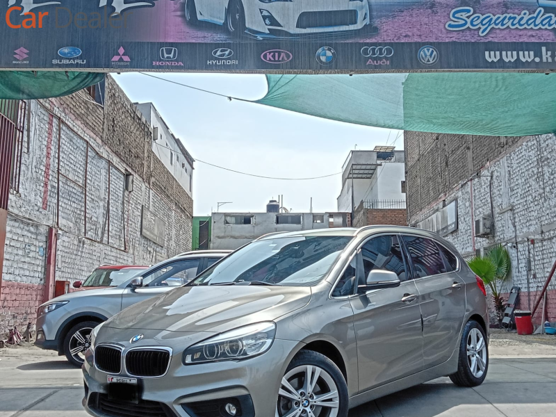 **BMW 218i**